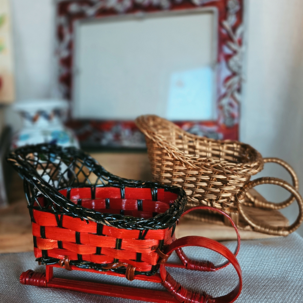 Whimsy Christmas Drop - Picture 3 of 10